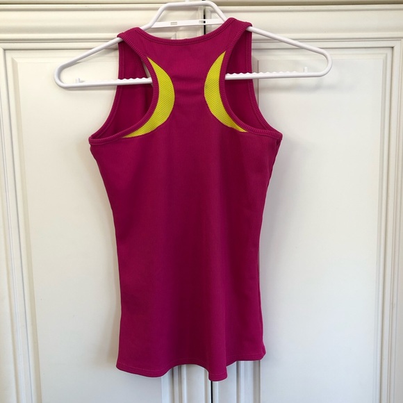Under Armour girl’s tank top - Picture 6 of 8